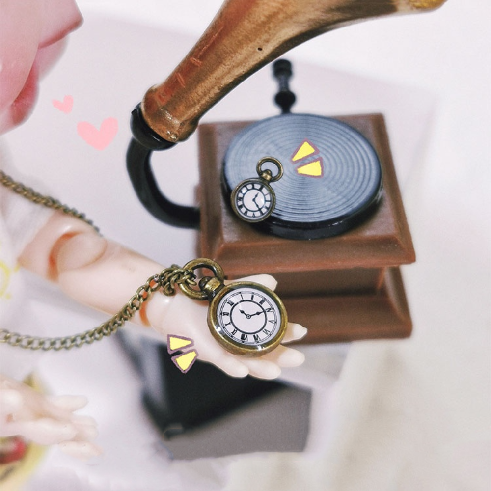 Vintage Necklace Watch Dollhou - Vintage Fashion Doll avaliação e preço