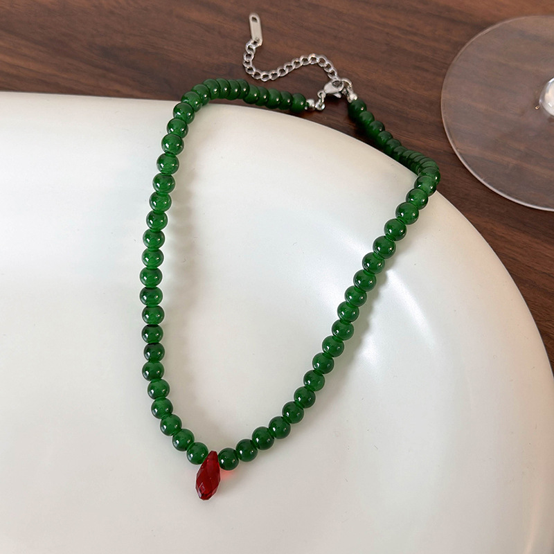 Vintage Green Beaded Necklace  - Vintage Fashion Look avaliação e preço