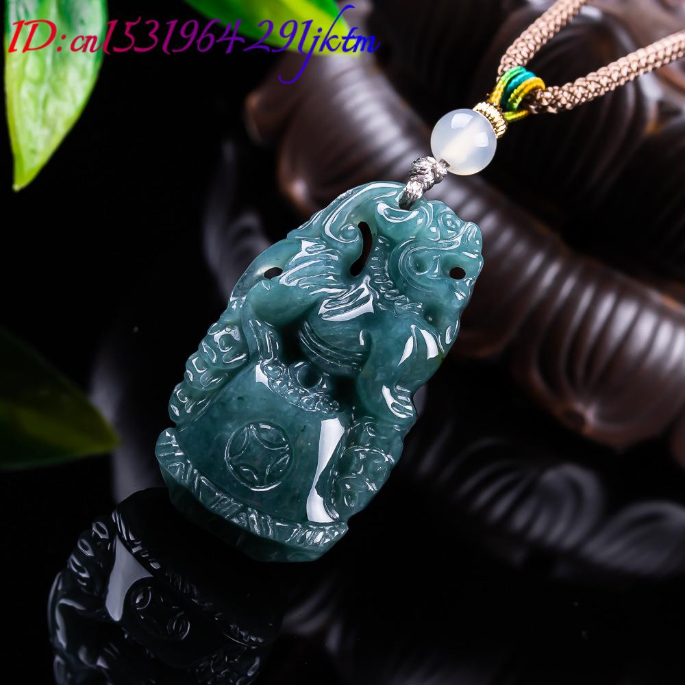 Burmese Jadeite Pixiu Pendant  - Vintage Fashion Accessories avaliação e preço