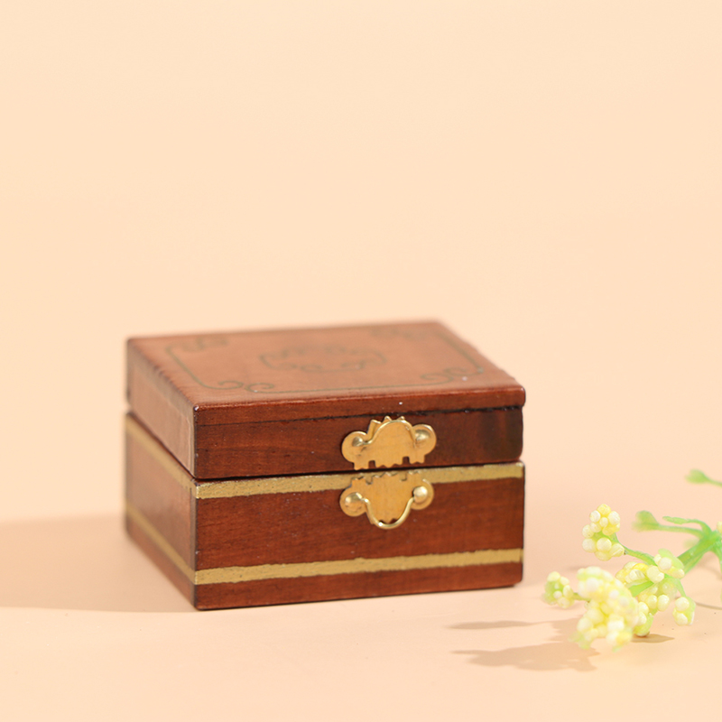 1:12 Dollhouse Miniature Acces - Vintage Fashion Doll avaliação e preço