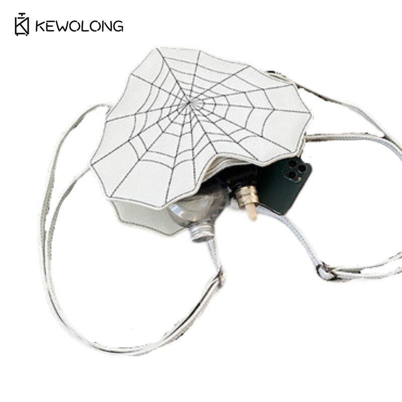 Gothic Bat Shape Shoulder Bag  - French Vintage Fashion avaliação e preço