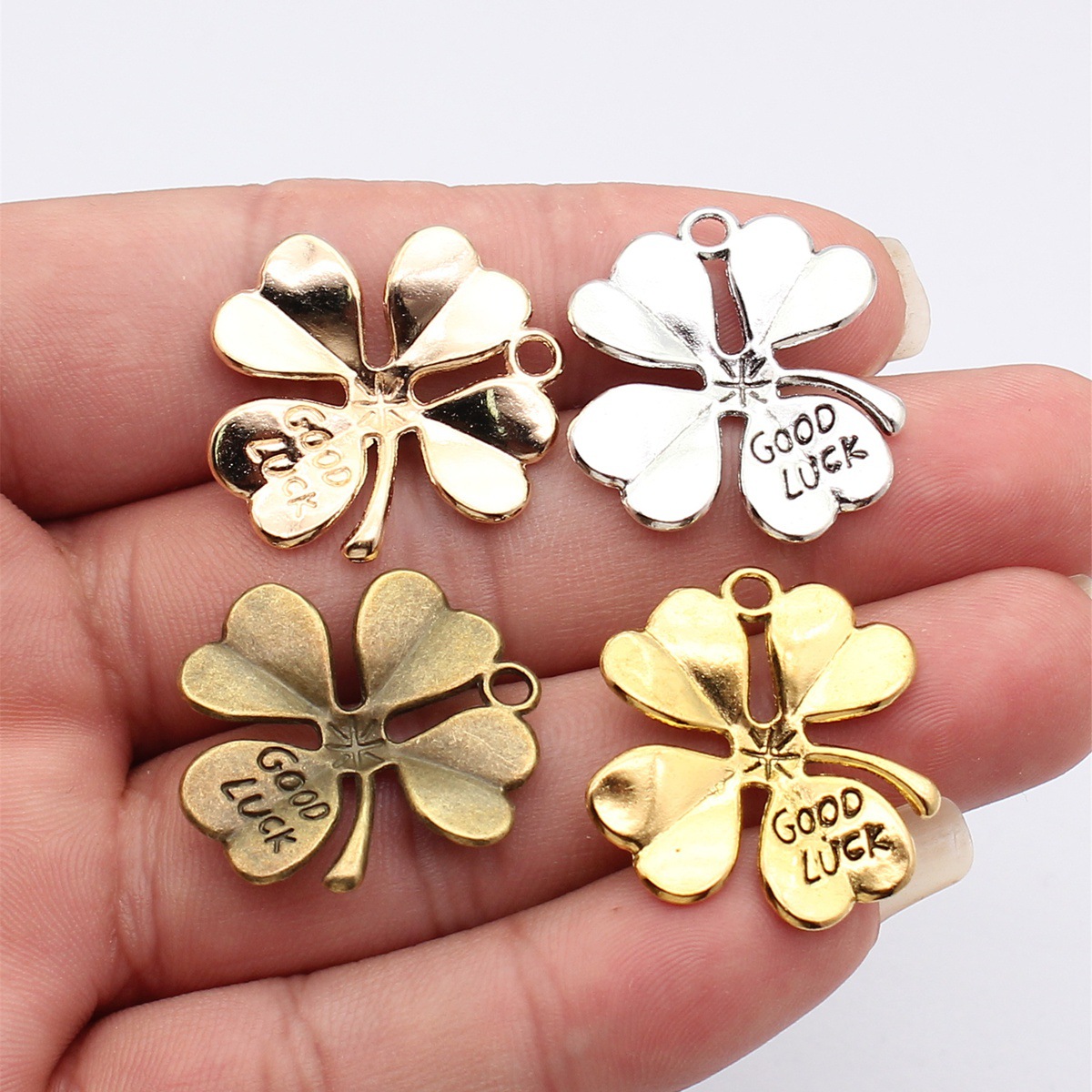 WYSIWYG 5pcs 28x26mm Kc Gold C - Vintage Fashion Tumblr avaliação e preço