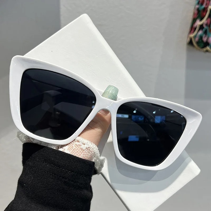 Trendy Cat Eye Sunglasses for  - Vintage Fashion Glasses avaliação e preço