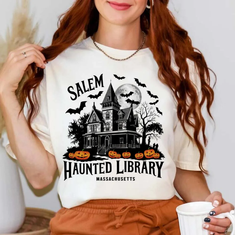 Vintage Salem Haunted Library  - Vintage Fashion Library avaliação e preço